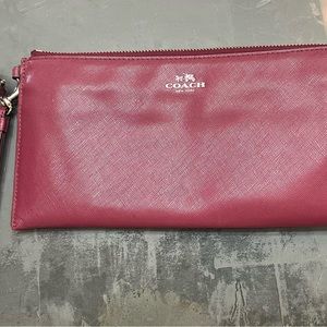 Coach Darcy Leather Holdall Wallet Burgundy